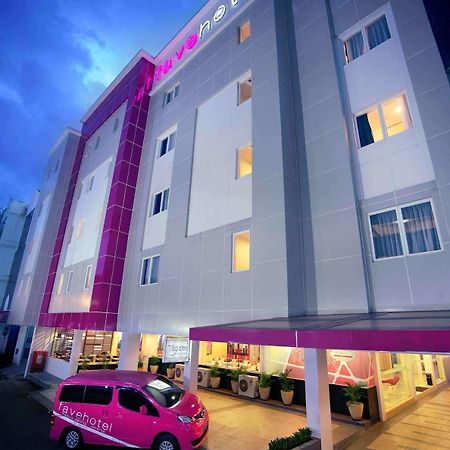 เฟฟโฮเต็ล เกลาปา กาดิง Hotel จาการ์ตา ภายนอก รูปภาพ