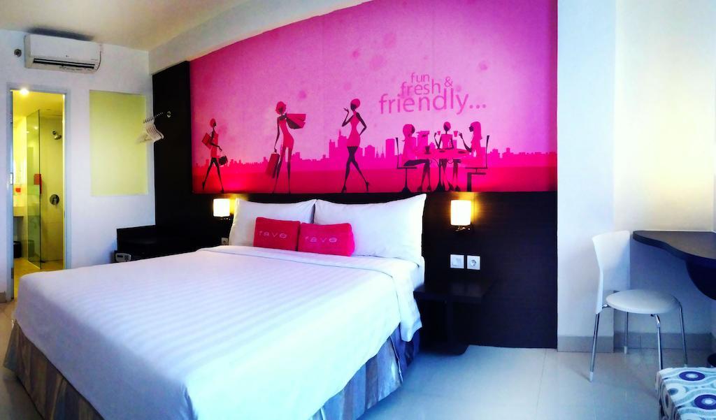 เฟฟโฮเต็ล เกลาปา กาดิง Hotel จาการ์ตา ภายนอก รูปภาพ