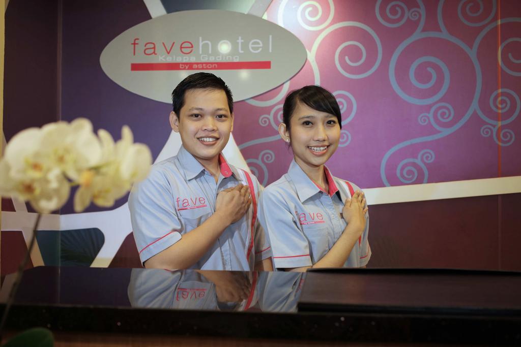 เฟฟโฮเต็ล เกลาปา กาดิง Hotel จาการ์ตา ภายนอก รูปภาพ