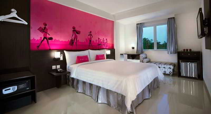 เฟฟโฮเต็ล เกลาปา กาดิง Hotel จาการ์ตา ภายนอก รูปภาพ