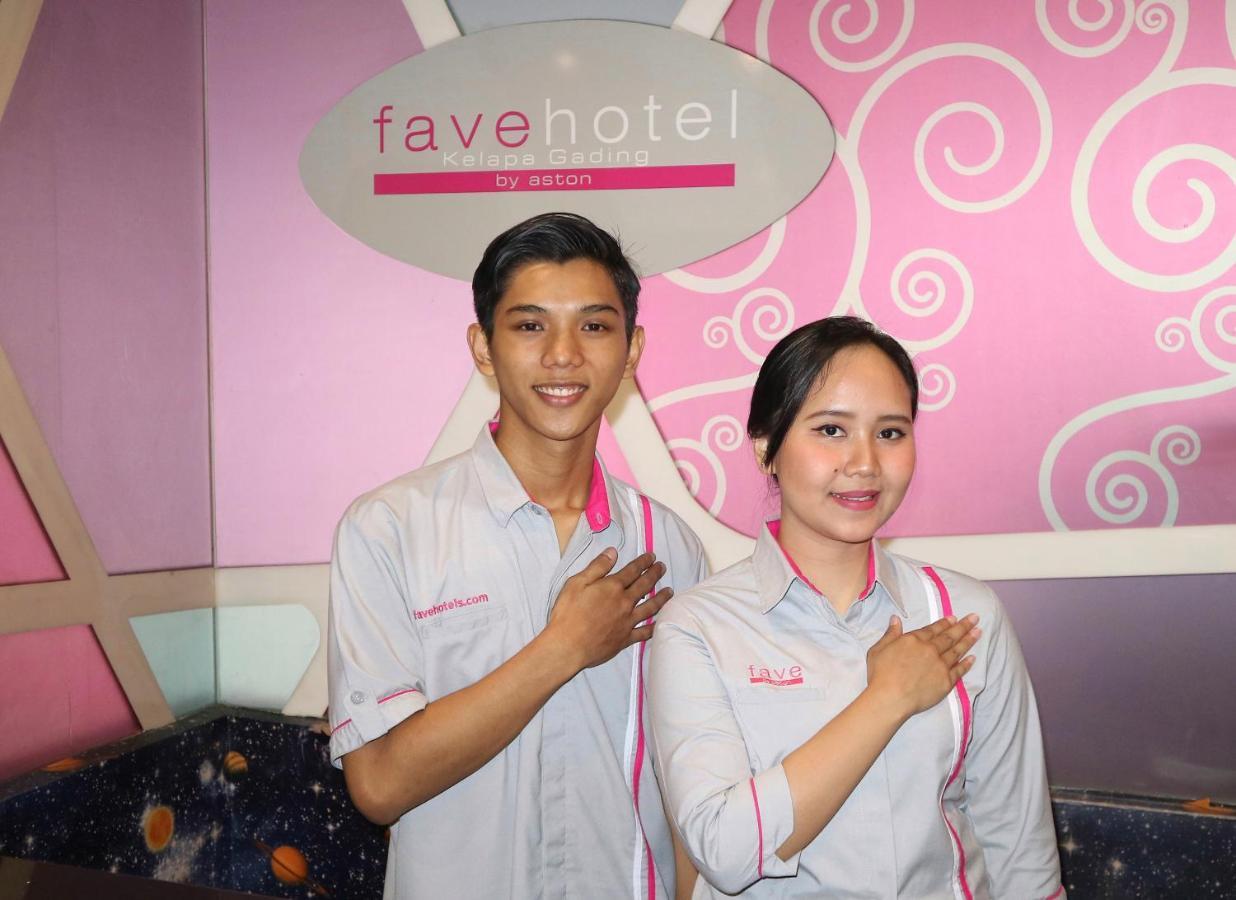 เฟฟโฮเต็ล เกลาปา กาดิง Hotel จาการ์ตา ภายนอก รูปภาพ